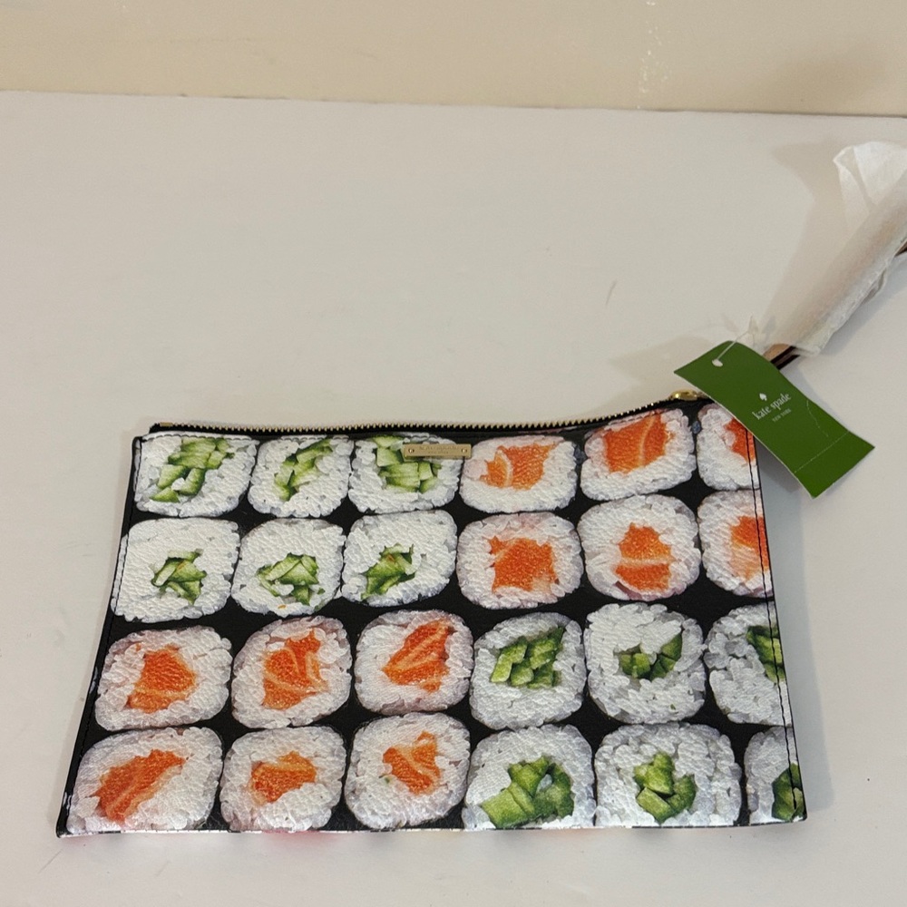 Kate Spade Medium Bella Wristlet Hello Tokyo Sushi Print Zippered Pouch NWT - Picture 3 of 11